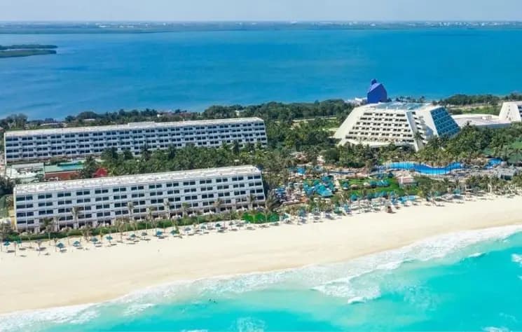 Cancún All Inclusive en The Pyramid at Grand Oasis - Imagen 1